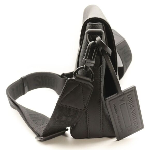 Louis Vuitton Aerogram Takeoff Messenger Bag Black Leather RFID M57080 - Picture 3 of 6